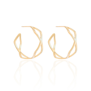 Brinco Meia Argola Vazado Losango Banho Dourado